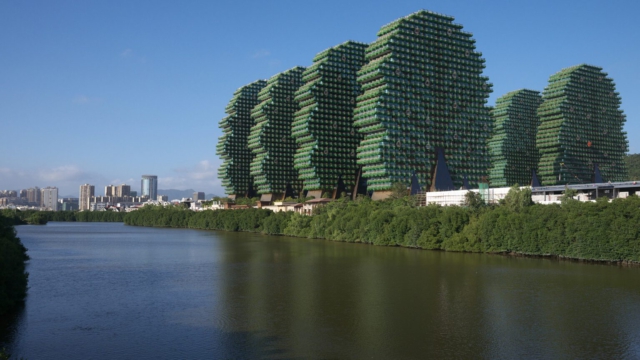 Baumhaeuser-Linchun-River-Sanya