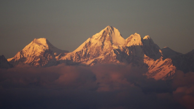 Dorje-Lapka-6966m-Himalaya-Kathmandu