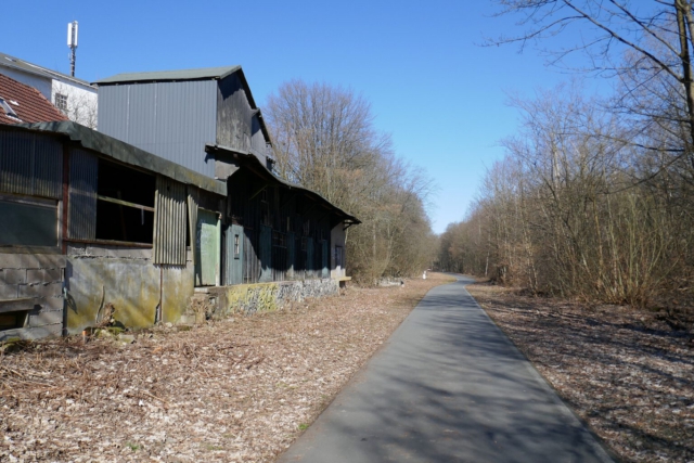 Bahntrassenradeln-vor-Lennep